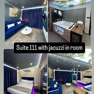 Holiday Apartments Apartment Tirana